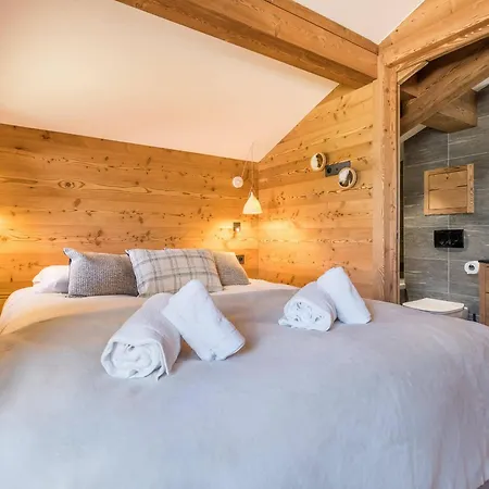 Renove 10 Adultes, Proche Pistes Et Lac, Meribel Mottaret - Fr-1-565-99 Chalet Les Allues
